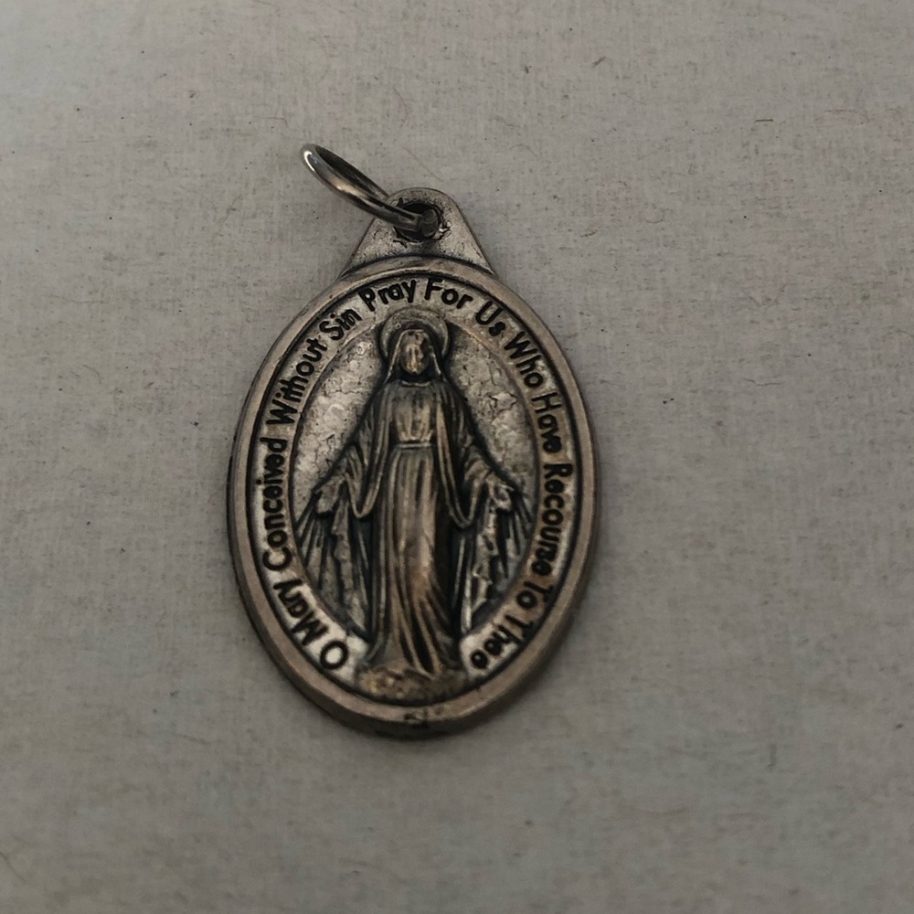 Miraculous Medal, 7/8“ High